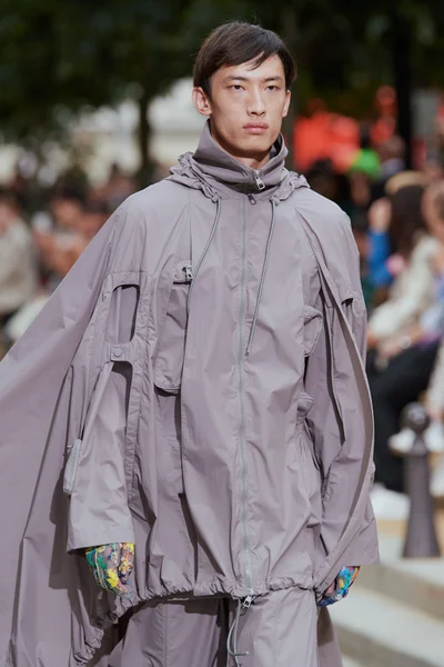 Look 73